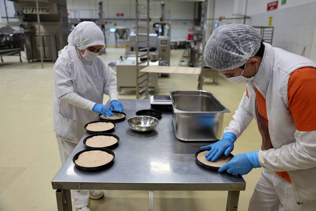 Arkeolojik lezzet raflarda: Anadolu'nun en eski ekmeği yeniden doğdu! 5 bin yıllık ekmeğin sırrı çözüldü 10